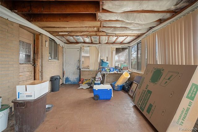 27483 Norma Drive, Warren, MI 48093