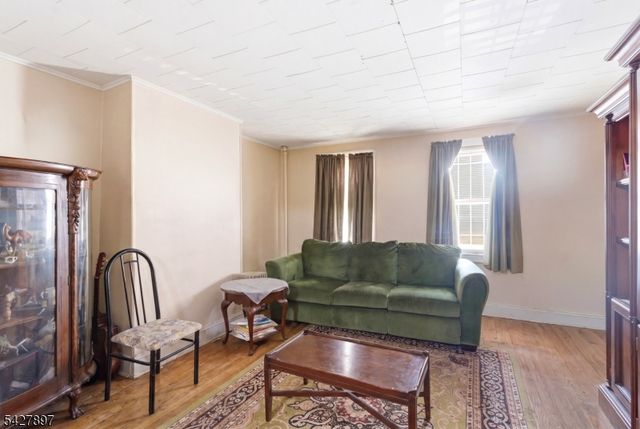 805 4Th Ave, Elizabeth City, NJ 07202