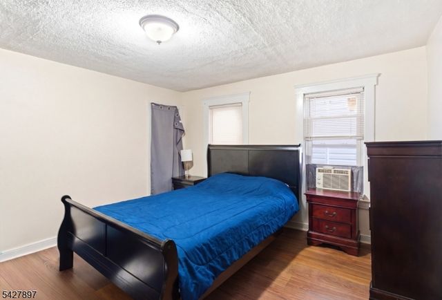 805 4Th Ave, Elizabeth City, NJ 07202