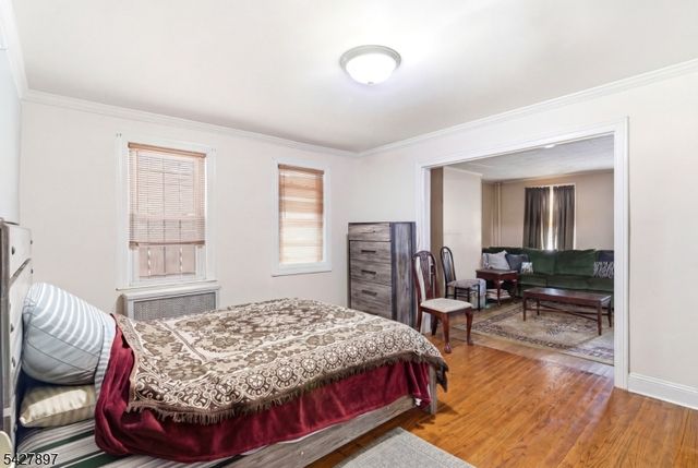 805 4Th Ave, Elizabeth City, NJ 07202