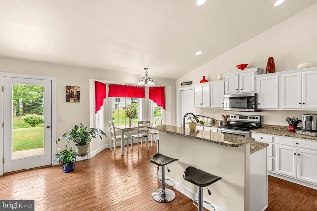 185 MASTERS DR, Denver, PA 17517
