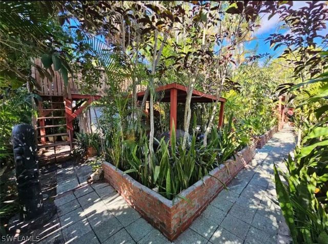 5934 Tropical DR, Fort Myers, FL 33919