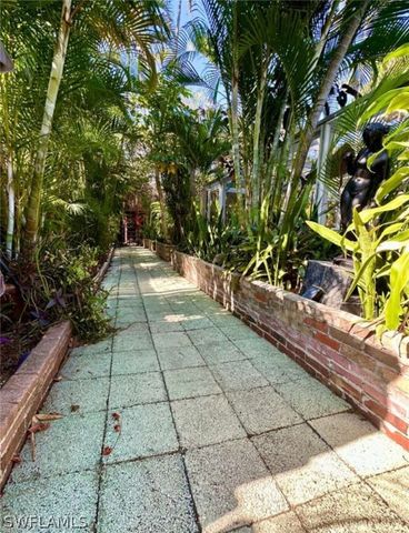 5934 Tropical DR, Fort Myers, FL 33919