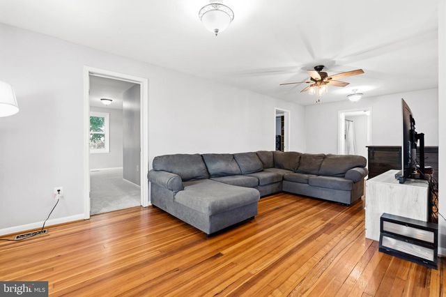 3033 SYKESVILLE RD, Westminster, MD 21157