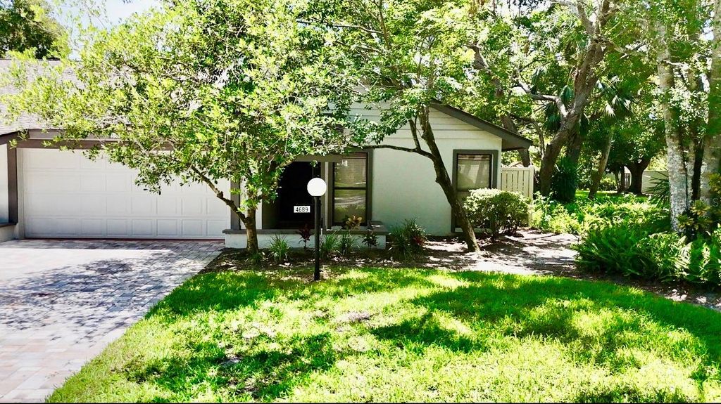 4689 OAK FOREST DRIVE E 1, Sarasota, FL 34231