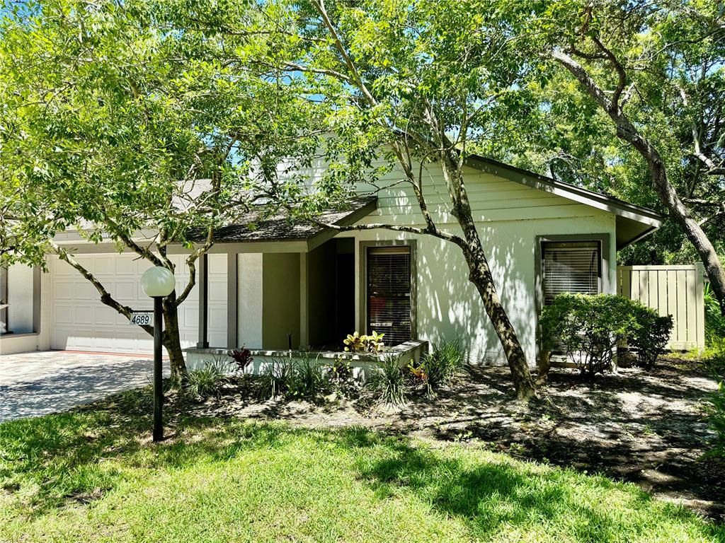 4689 OAK FOREST DRIVE E 1, Sarasota, FL 34231