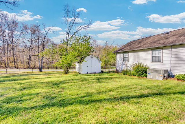 2016 Shalako Dr, Crossville, TN 38572