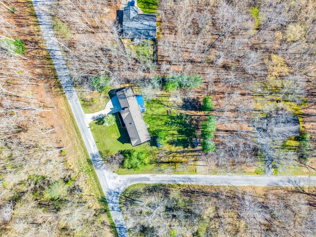 2016 Shalako Dr, Crossville, TN 38572
