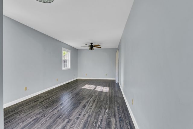 2016 Shalako Dr, Crossville, TN 38572