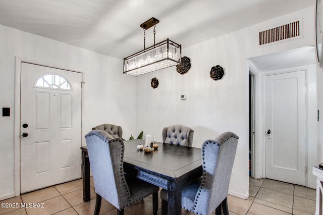 3273 E 27th Street, Tucson, AZ 85713