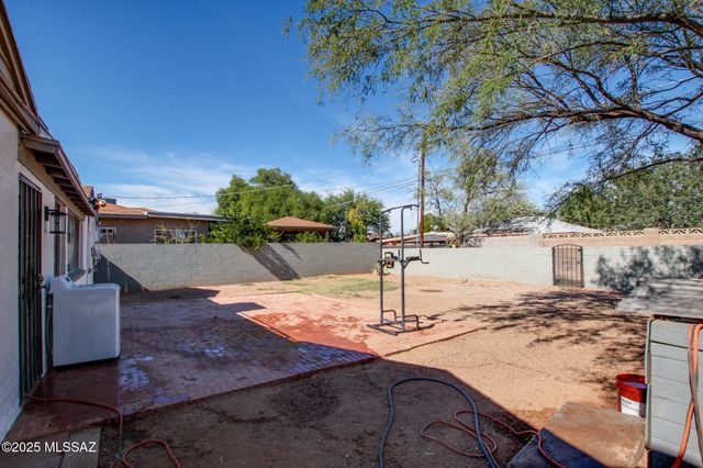 3273 E 27th Street, Tucson, AZ 85713