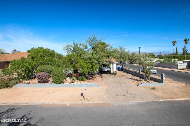 3273 E 27th Street, Tucson, AZ 85713