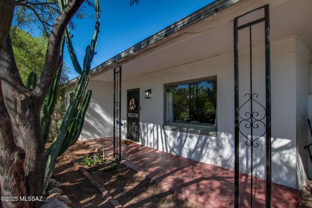 3273 E 27th Street, Tucson, AZ 85713