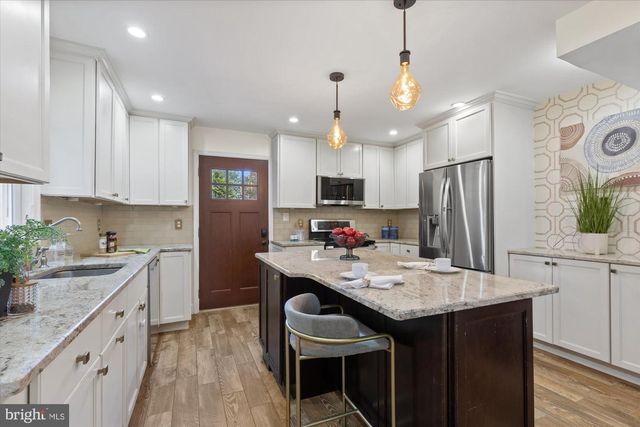 6115 WASHINGTON BLVD, Arlington, VA 22205