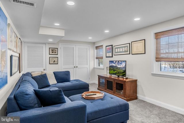 115 COURTLAND RD, Cherry Hill, NJ 08034