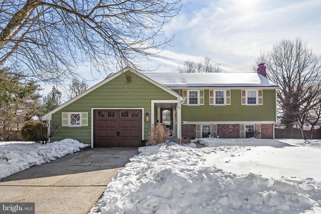 115 COURTLAND RD, Cherry Hill, NJ 08034