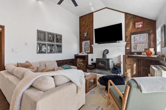 1990 East Mountain Road, Killington, VT 05751