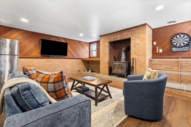 1990 East Mountain Road, Killington, VT 05751