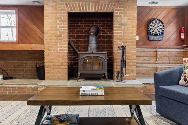 1990 East Mountain Road, Killington, VT 05751