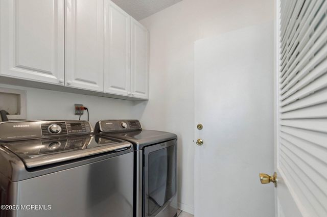 88 Austin Street 330, Tinton Falls, NJ 07712