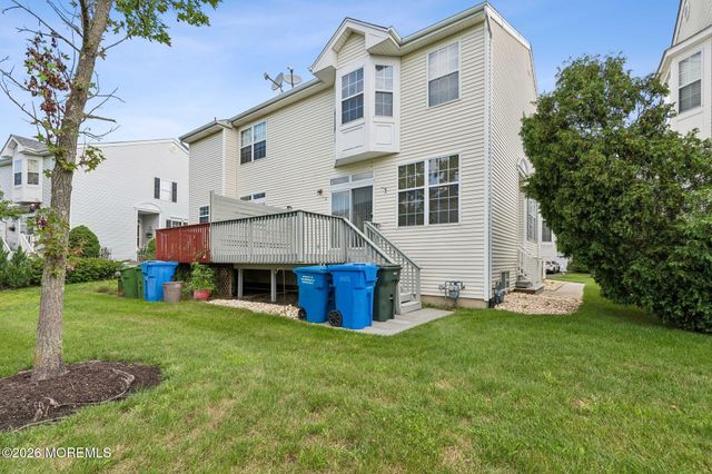 88 Austin Street 330, Tinton Falls, NJ 07712