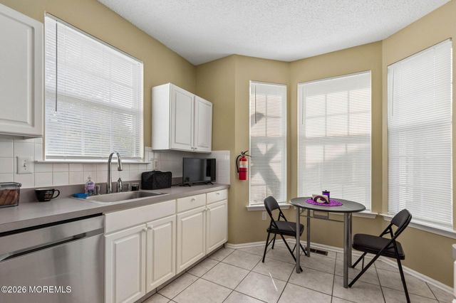 88 Austin Street 330, Tinton Falls, NJ 07712