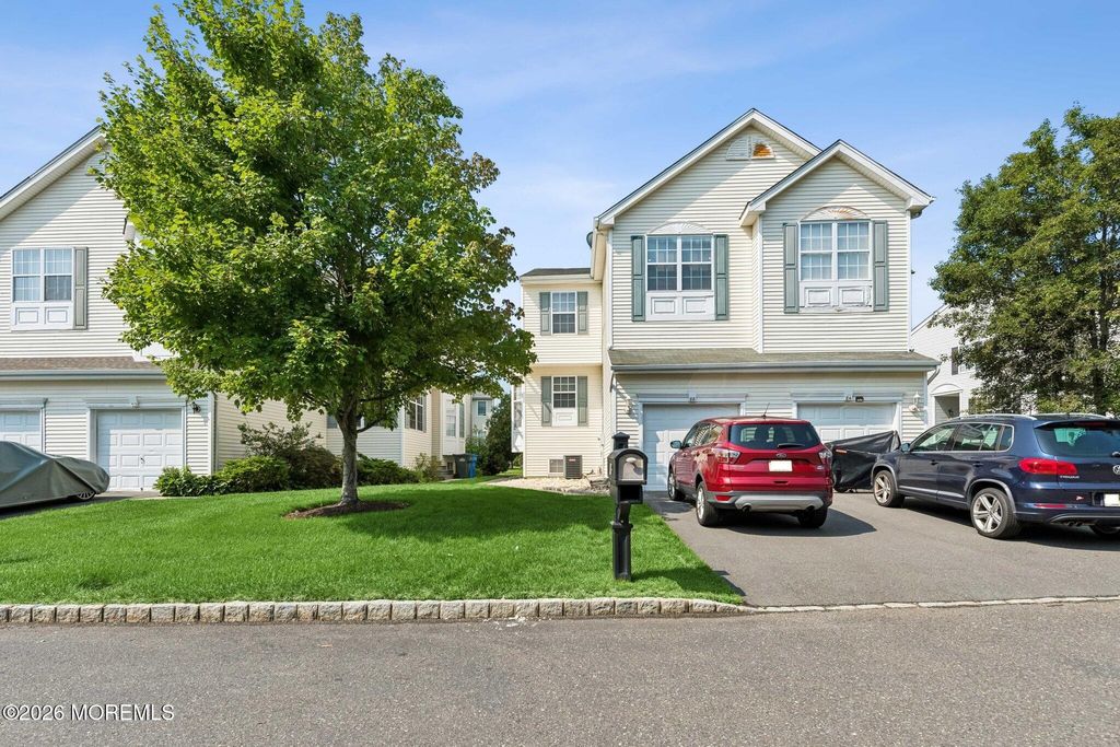 88 Austin Street 330, Tinton Falls, NJ 07712