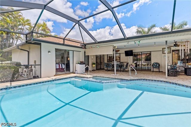 3906 SE 10th PL, Cape Coral, FL 33904