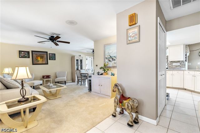 3906 SE 10th PL, Cape Coral, FL 33904