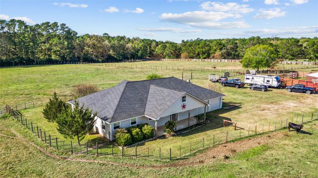 245 Alabama Point, Livingston, TX 77351