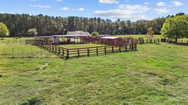 245 Alabama Point, Livingston, TX 77351