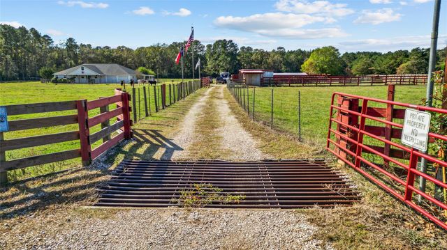 245 Alabama Point, Livingston, TX 77351