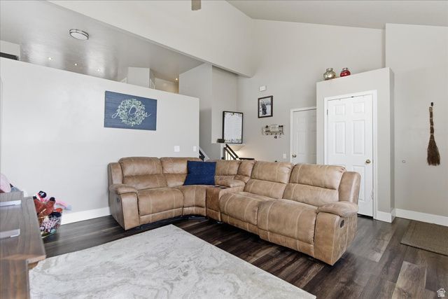 6325 S DRY WIND DR, Taylorsville, UT 84129