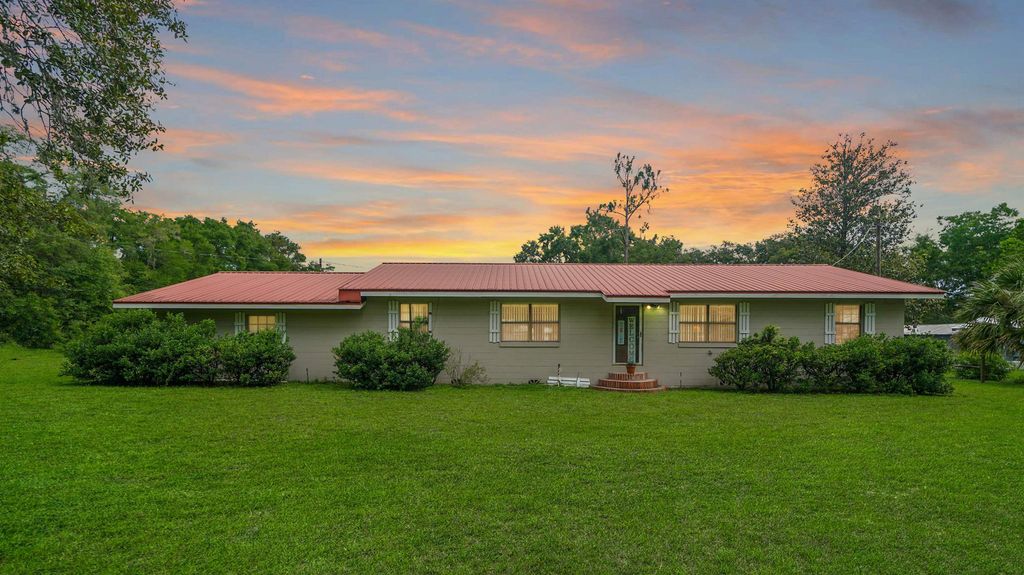 134 Gelis St, Palatka, FL 32177