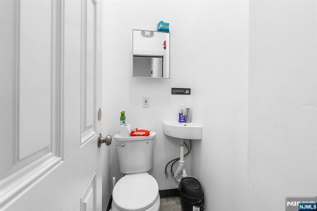 251 Palisade Avenue, Cliffside Park, NJ 07010