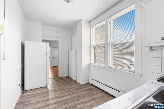 251 Palisade Avenue, Cliffside Park, NJ 07010