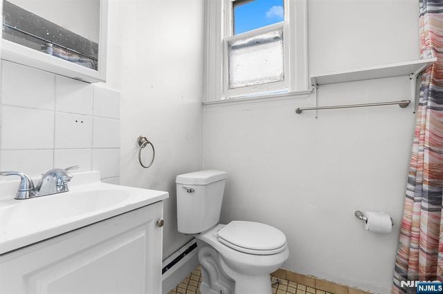 251 Palisade Avenue, Cliffside Park, NJ 07010