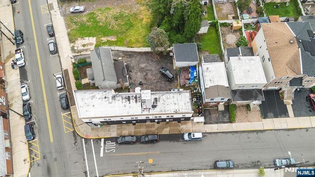 251 Palisade Avenue, Cliffside Park, NJ 07010