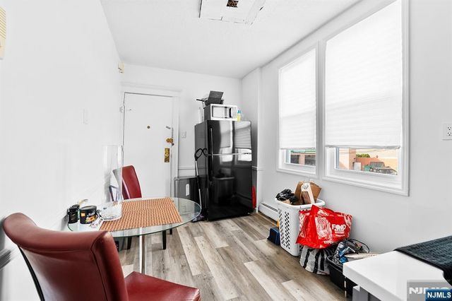 251 Palisade Avenue, Cliffside Park, NJ 07010