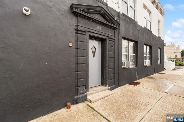 251 Palisade Avenue, Cliffside Park, NJ 07010