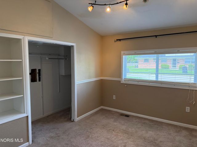 1054 Scott Street, Maumee, OH 43537