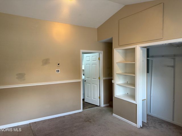 1054 Scott Street, Maumee, OH 43537