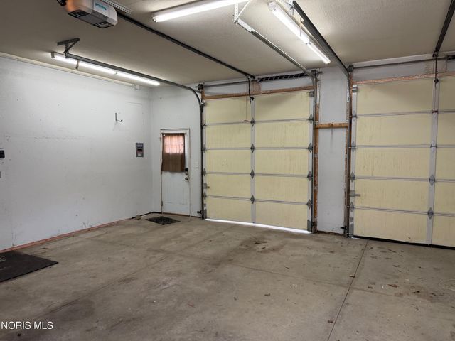 1054 Scott Street, Maumee, OH 43537
