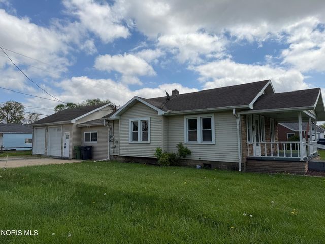 1054 Scott Street, Maumee, OH 43537