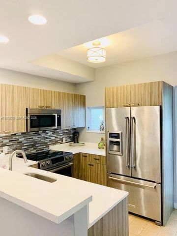 619 Meridian Ave 4, Miami Beach, FL 33139