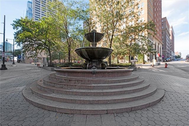 21 W 10th Street 7D, Kansas City, MO 64105