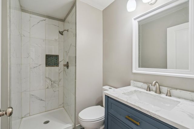 1880 Desoto Street N, Maplewood, MN 55117