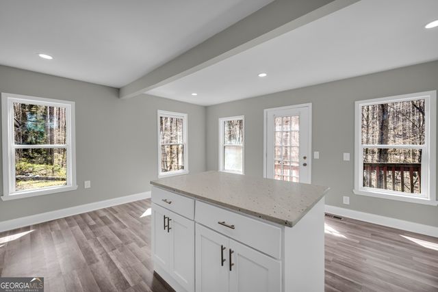 127 Mountainside Drive E, Dawsonville, GA 30534