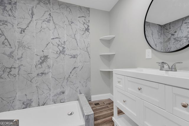 127 Mountainside Drive E, Dawsonville, GA 30534