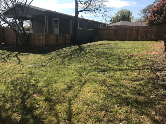 1106 Foster Lane, Weatherford, TX 76086